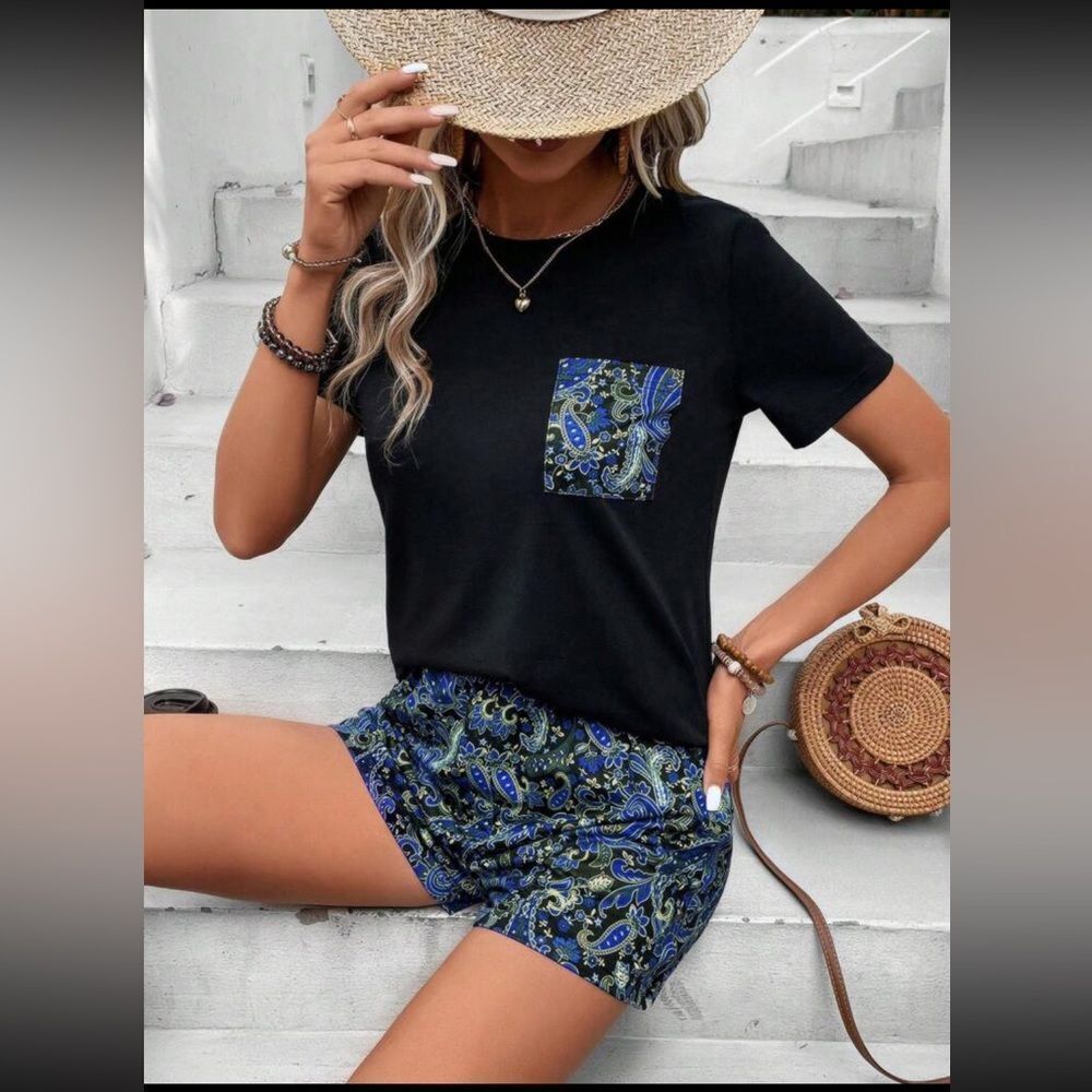 SHEIN Paisley Print Patch Pocket Tee and Short Set - Picture 4 of 7